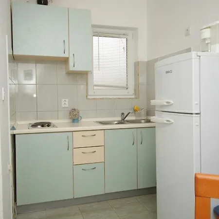 Mala Lamjana 8461c Apartment